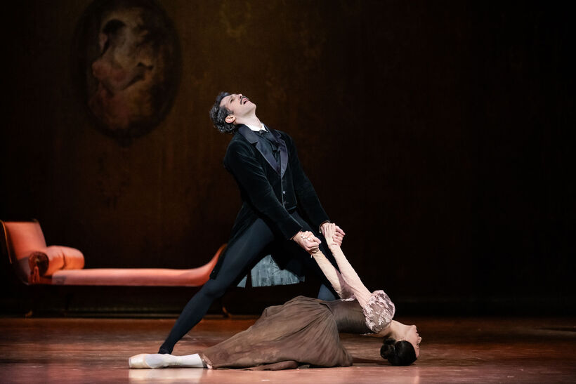 Oneguine, John Cranko. Ludmila Pagliero, Mathieu Ganio. Foto: Julien Benhamou. 